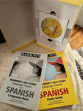 Barron's Beginner's Self-Study Spanish Language Course - Yellow Cover